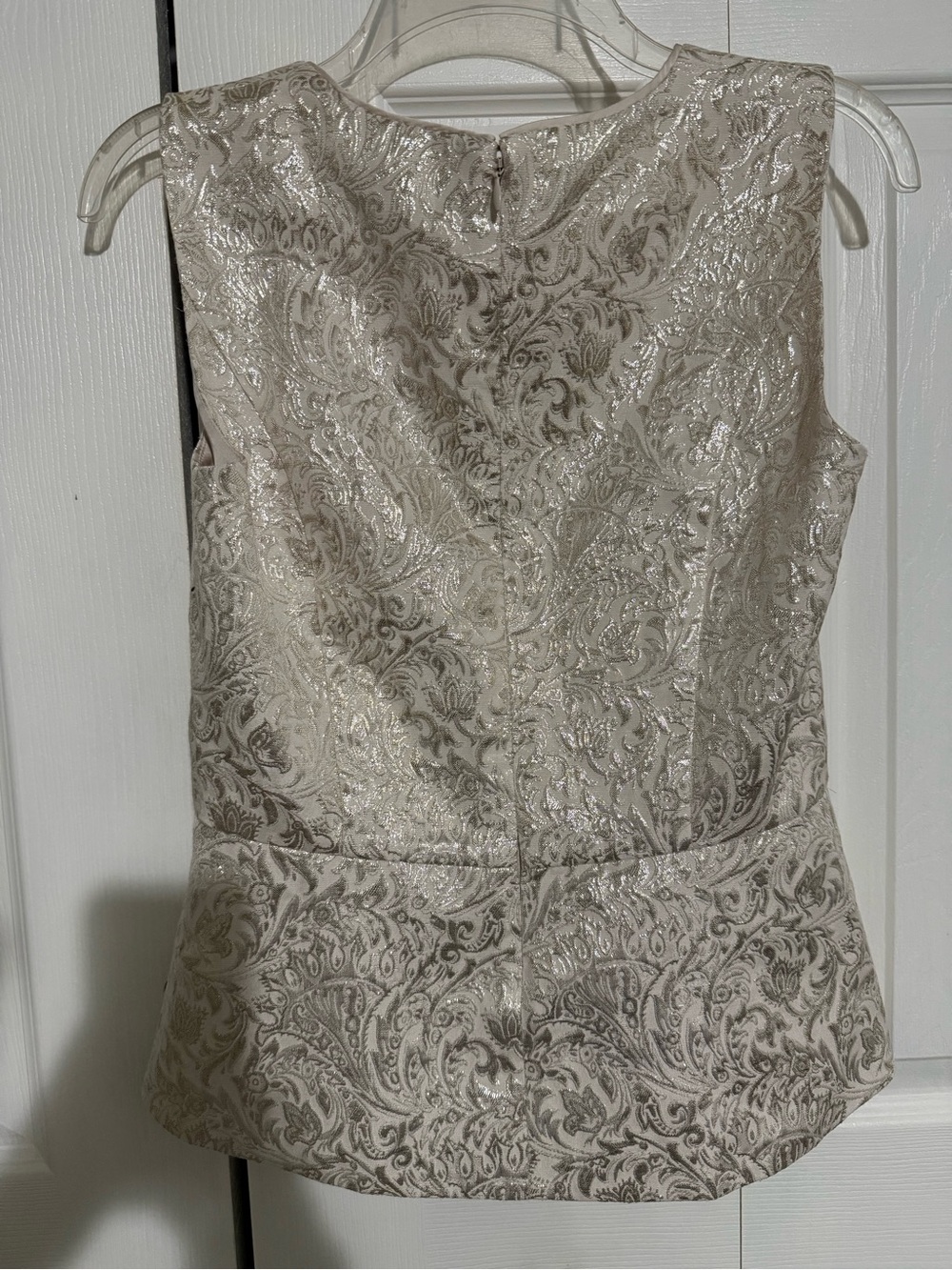 White House Black Market Metallic Jacquard Peplum Top in Light Champagne - Picture 3 of 4